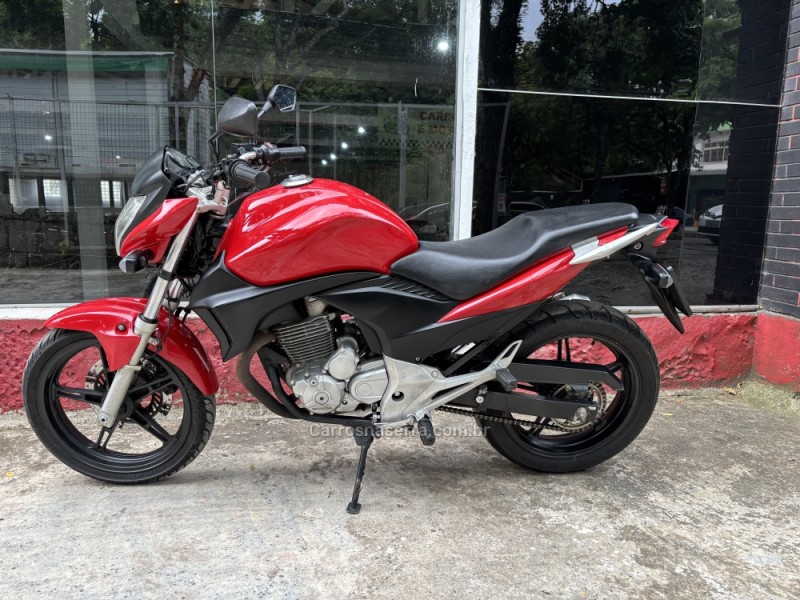 CB 300R  - 2011 - BENTO GONçALVES