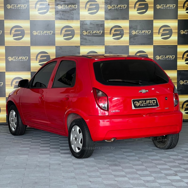 CELTA 1.0 MPFI LIFE 8V FLEX 4P MANUAL - 2013 - PORTãO