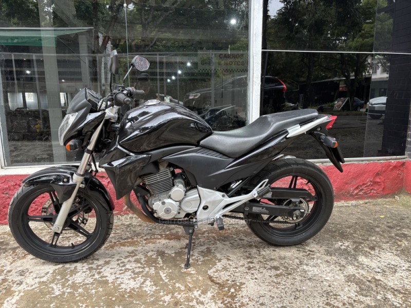 CB 300R  - 2011 - BENTO GONçALVES