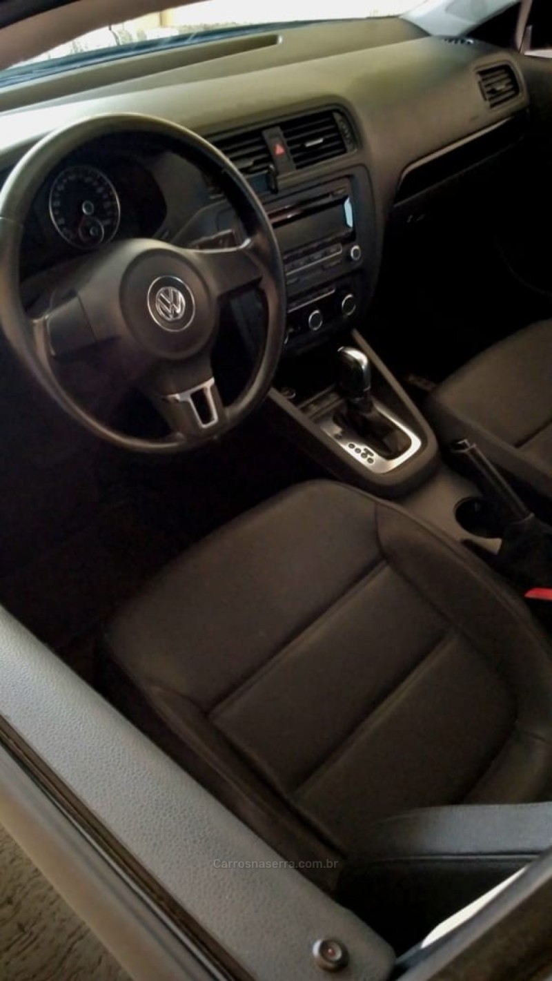 JETTA 2.0 COMFORTLINE FLEX 4P TIPTRONIC - 2012 - NOVO HAMBURGO