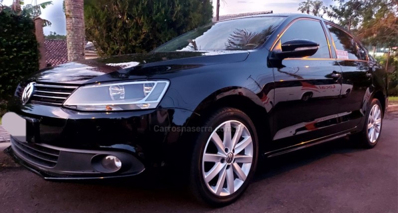 JETTA 2.0 COMFORTLINE FLEX 4P TIPTRONIC