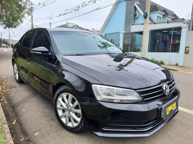 JETTA 2.0 COMFORTLINE FLEX 4P TIPTRONIC - 2015 - PASSO FUNDO