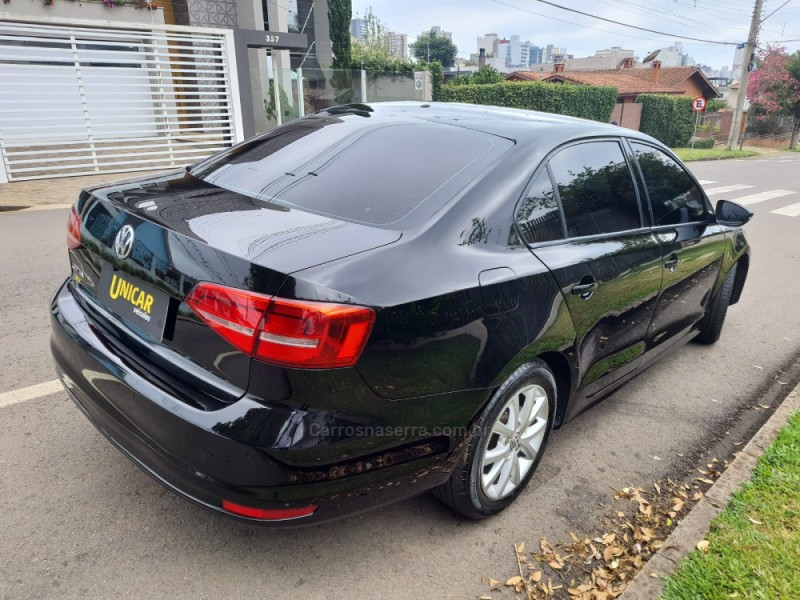 JETTA 2.0 COMFORTLINE FLEX 4P TIPTRONIC - 2015 - PASSO FUNDO