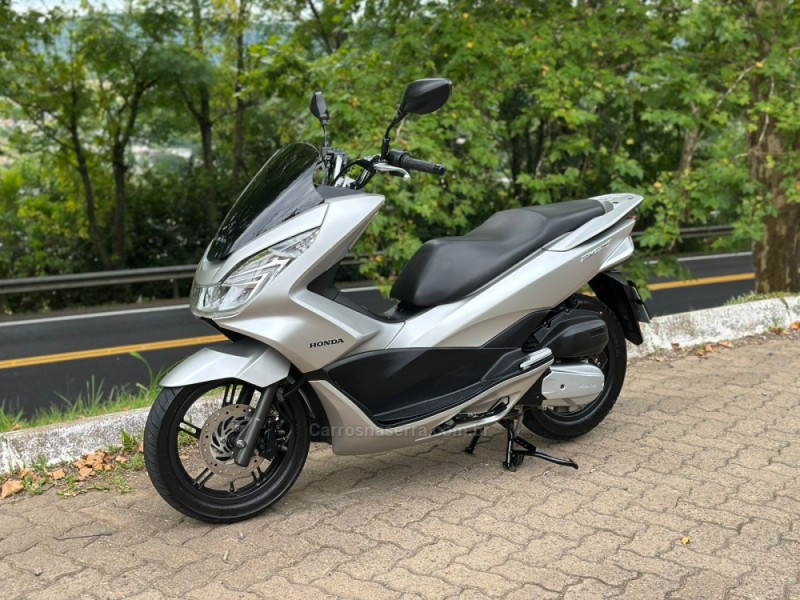 PCX 150 DLX ABS - 2018 - DOIS IRMãOS