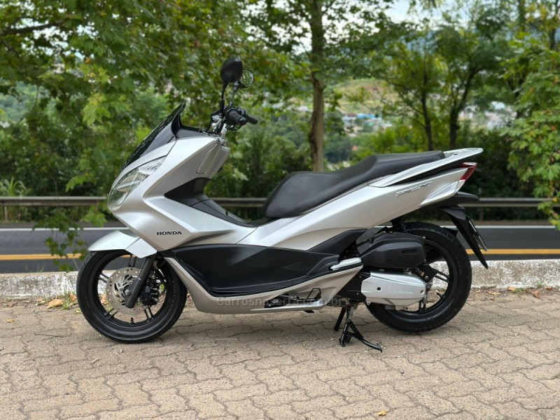 PCX 150 DLX ABS - 2018 - DOIS IRMãOS