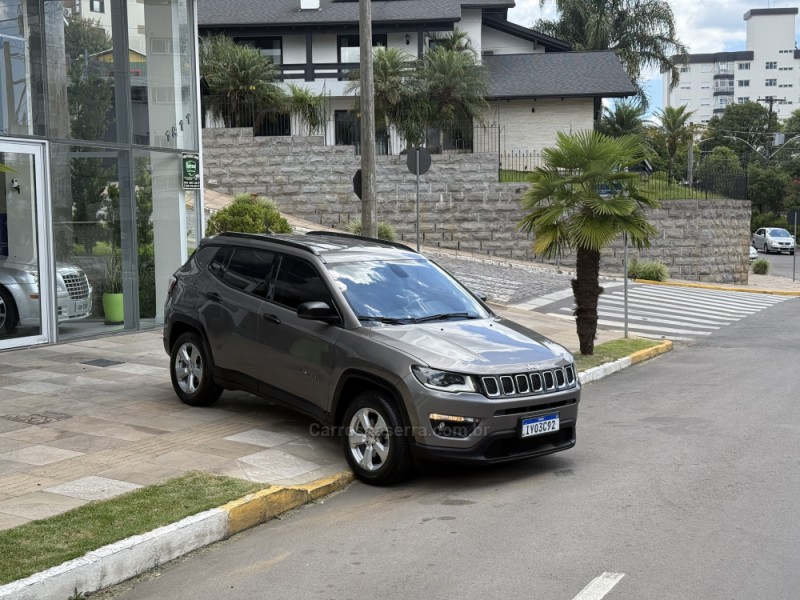 COMPASS 2.0 16V FLEX SPORT AUTOMÁTICO - 2018 - FARROUPILHA