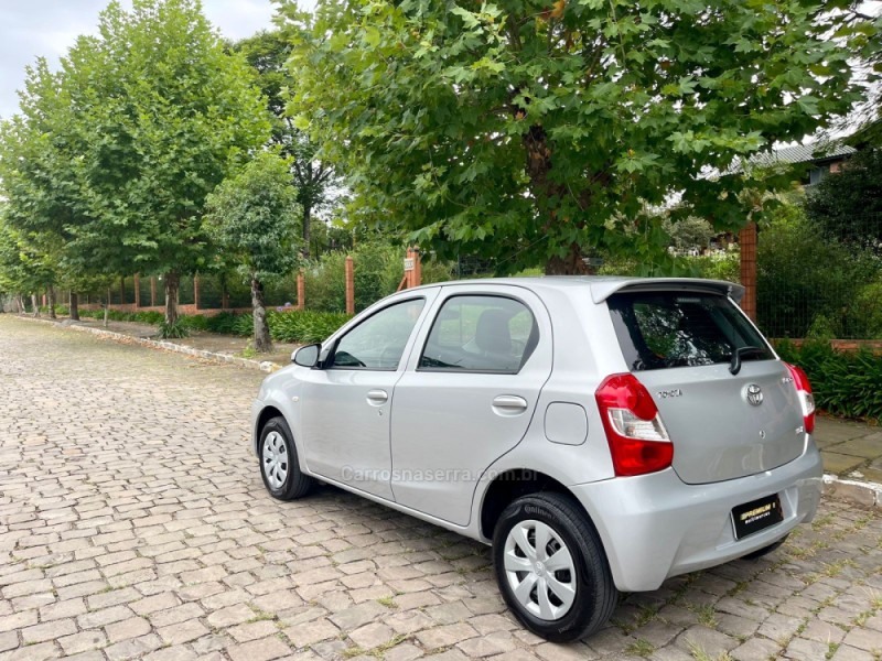 ETIOS 1.3 X 16V FLEX 4P MANUAL - 2015 - BENTO GONçALVES