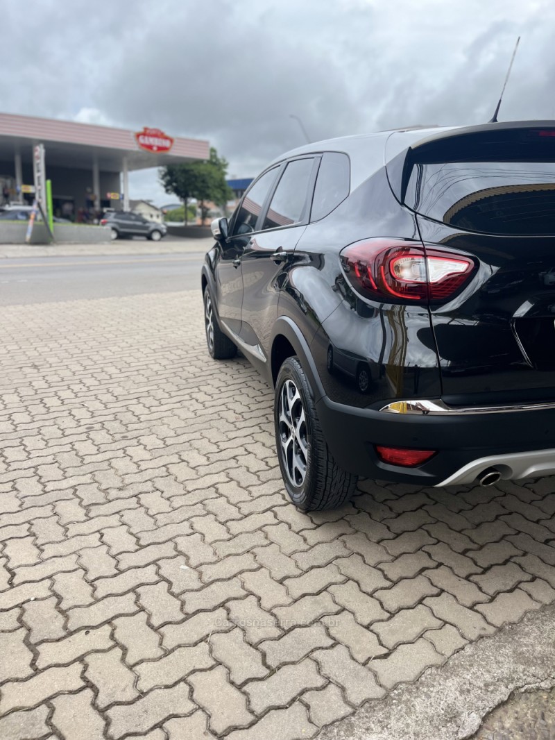 CAPTUR 1.6 16V INTENSE BOSE FLEX 4P AUTOMÁTICO - 2021 - CAXIAS DO SUL