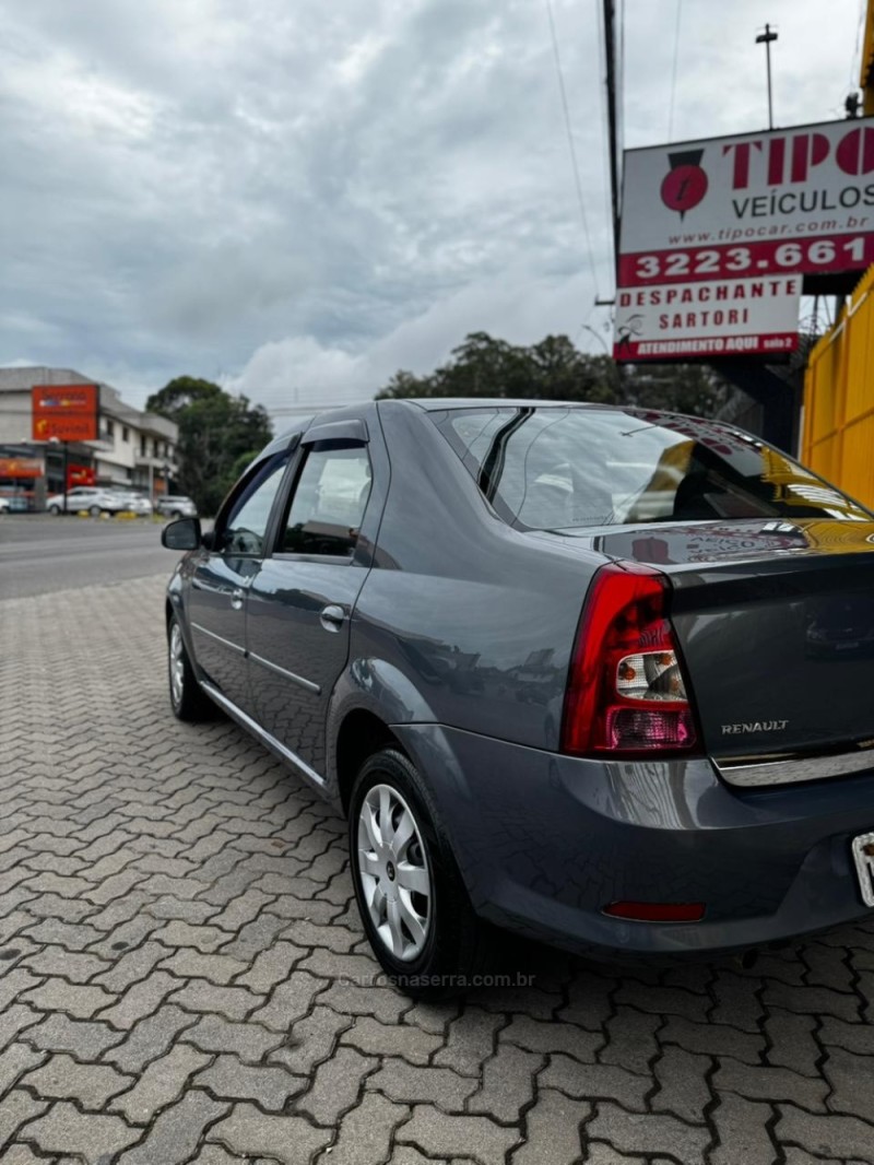 LOGAN 1.0 EXPRESSION 16V FLEX 4P MANUAL - 2013 - CAXIAS DO SUL