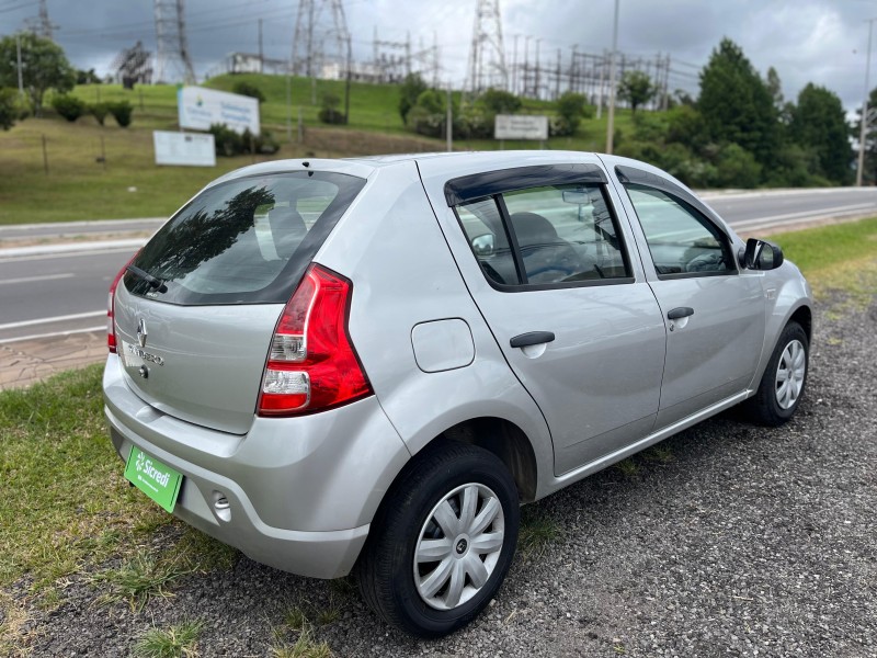 SANDERO 1.0 AUTHENTIQUE 16V FLEX 4P MANUAL - 2012 - FARROUPILHA