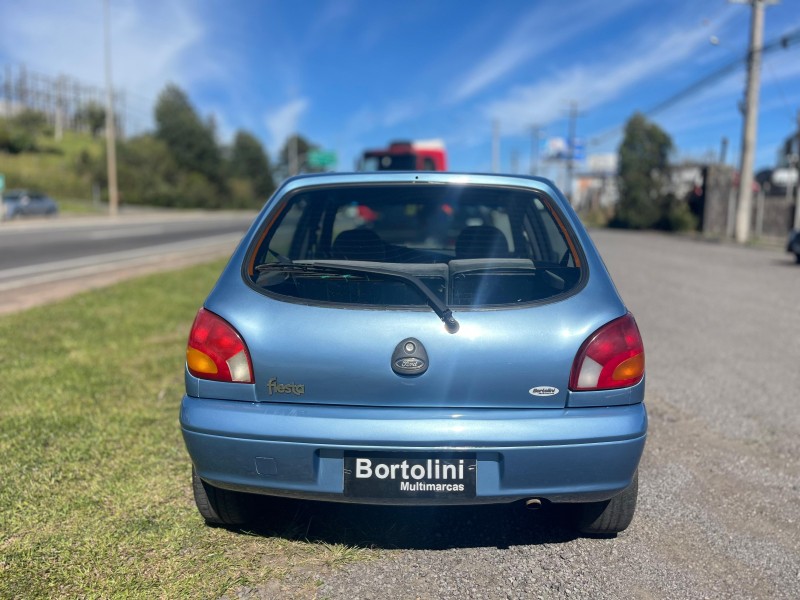FIESTA 1.6 MPI GLX 8V GASOLINA 4P MANUAL - 2000 - FARROUPILHA