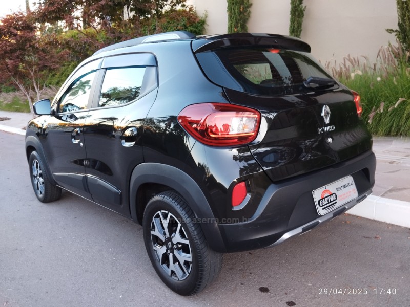 KWID 1.0 12V OUTSIDER FLEX 4P MANUAL - 2023 - FARROUPILHA