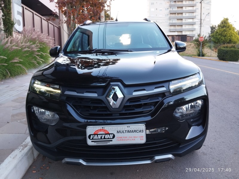 KWID 1.0 12V OUTSIDER FLEX 4P MANUAL - 2023 - FARROUPILHA