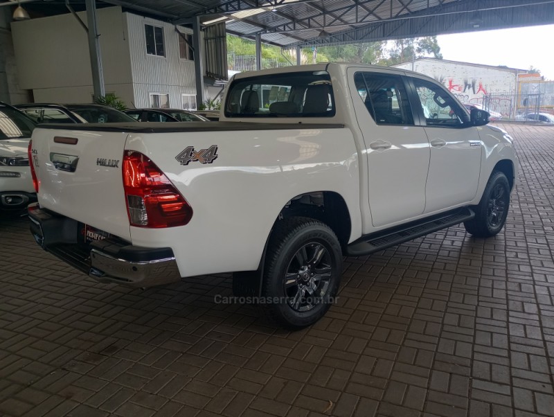 HILUX 2.8 SR 4X4 CD 16V DIESEL 4P AUTOMÁTICO - 2022 - CAXIAS DO SUL