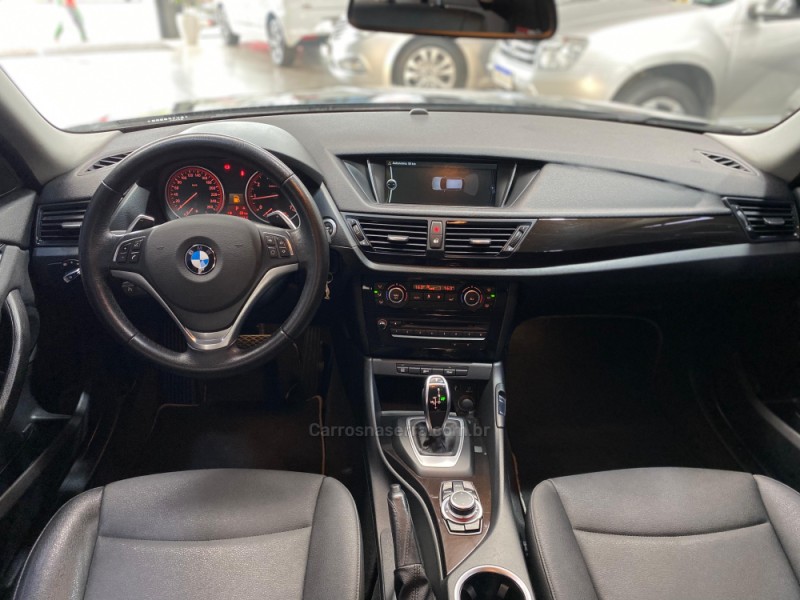 X1 2.0 16V TURBO ACTIVEFLEX SDRIVE20I 4P AUTOMÁTICO - 2014 - VACARIA