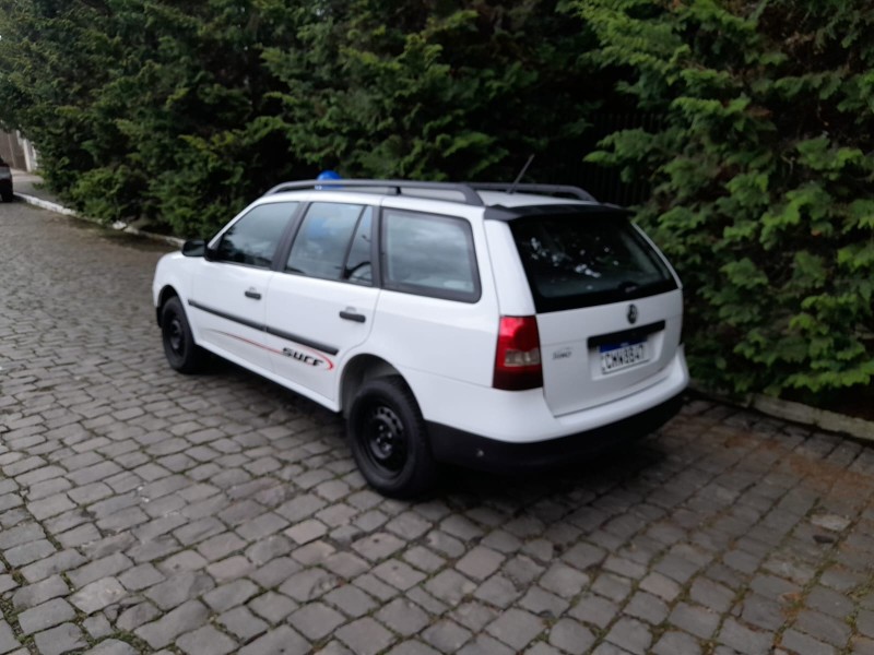 PARATI 1.6 MI 8V FLEX 4P MANUAL G.IV - 2011 - FARROUPILHA