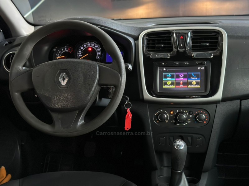 SANDERO 1.6 EXPRESSION 8V FLEX 4P MANUAL - 2017 - NOVO HAMBURGO