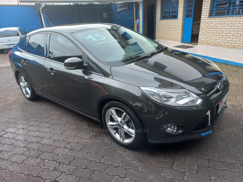 FOCUS 2.0 SE PLUS SEDAN 16V FLEX 4P AUTOMÁTICO - 2015 - CAXIAS DO SUL