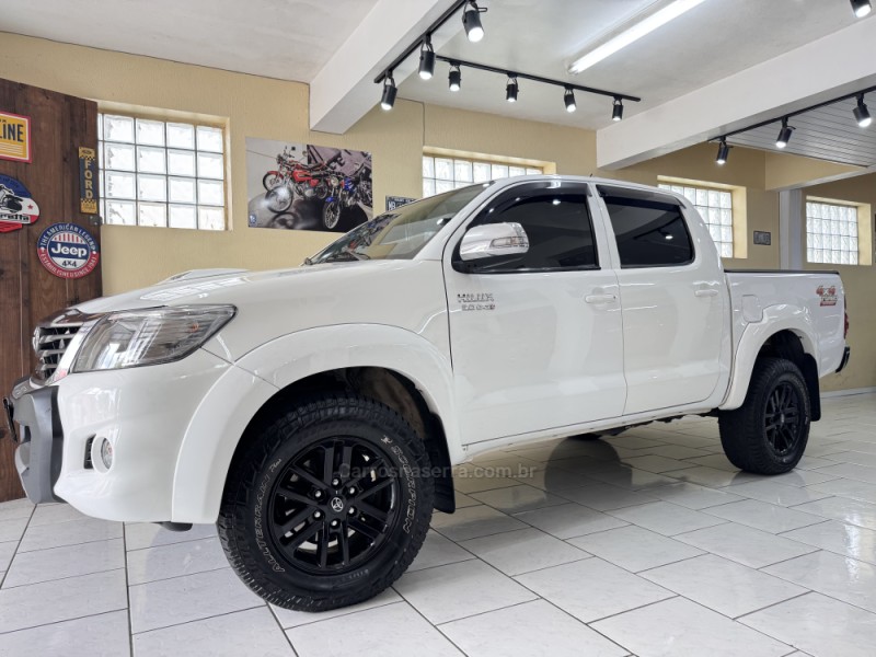 HILUX 3.0 SRV 4X4 CD 16V TURBO INTERCOOLER DIESEL 4P AUTOMÁTICO