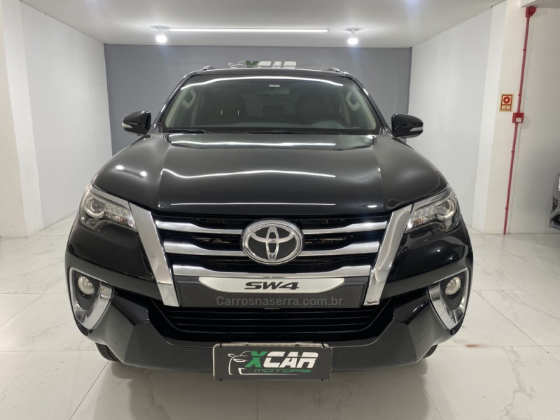 HILUX SW4 2.8 SRX 4X4 7 LUGARES 16V TURBO INTERCOOLER DIESEL 4P AUTOMÁTICO - 2016 - BENTO GONçALVES