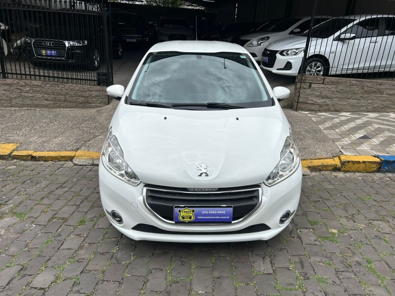 208 1.5 ACTIVE 8V FLEX 4P MANUAL - 2014 - GARIBALDI