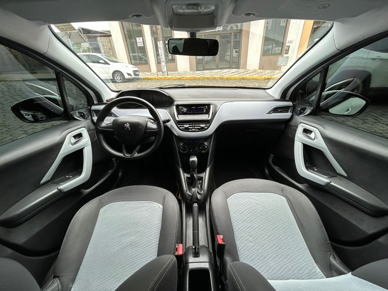 208 1.5 ACTIVE 8V FLEX 4P MANUAL - 2014 - GARIBALDI