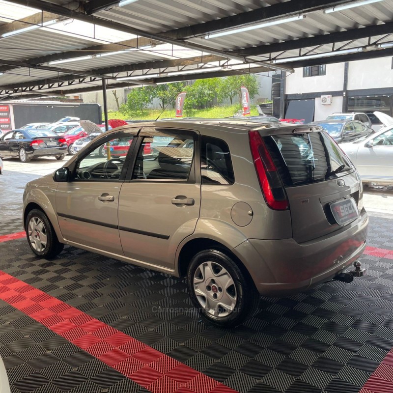 FIESTA 1.6 SE HATCH 16V FLEX 4P MANUAL - 2014 - PASSO FUNDO