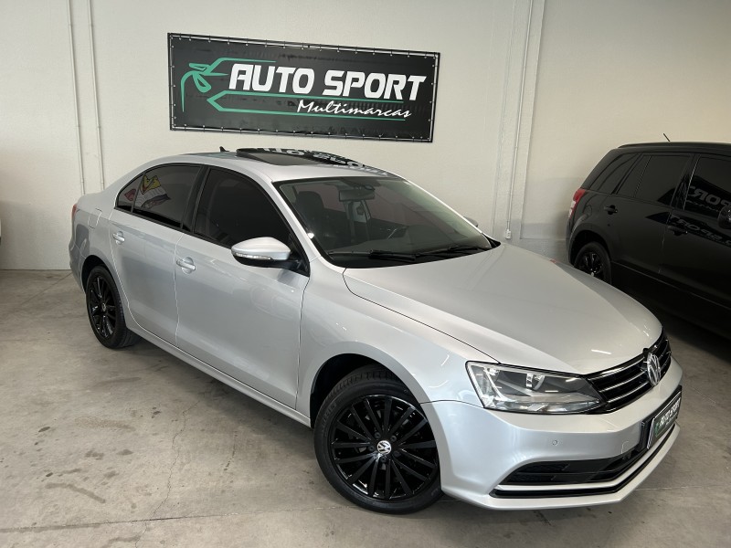 JETTA 2.0 COMFORTLINE FLEX 4P TIPTRONIC - 2015 - CAXIAS DO SUL