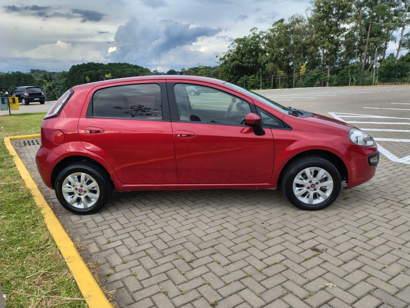 PUNTO 1.4 ATTRACTIVE 8V FLEX 4P MANUAL - 2013 - CAXIAS DO SUL