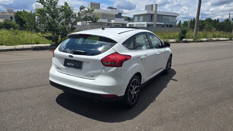 FOCUS 2.0 TITANIUM PLUS 16V FLEX 4P AUTOMÁTICO - 2016 - BENTO GONçALVES