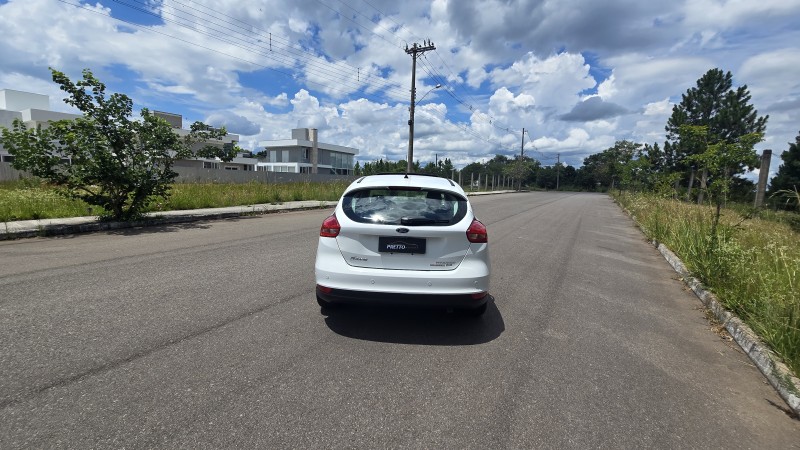 FOCUS 2.0 TITANIUM PLUS 16V FLEX 4P AUTOMÁTICO - 2016 - BENTO GONçALVES