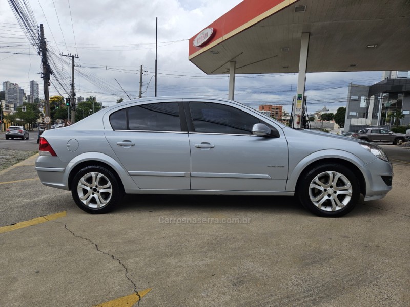 VECTRA 2.0 MPFI ELEGANCE 8V 140CV FLEX 4P MANUAL - 2010 - CAXIAS DO SUL