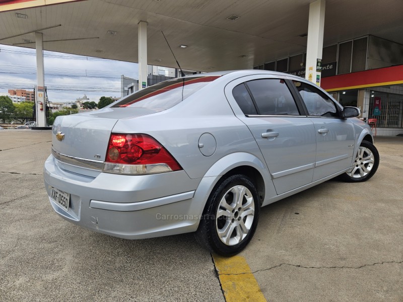 VECTRA 2.0 MPFI ELEGANCE 8V 140CV FLEX 4P MANUAL - 2010 - CAXIAS DO SUL