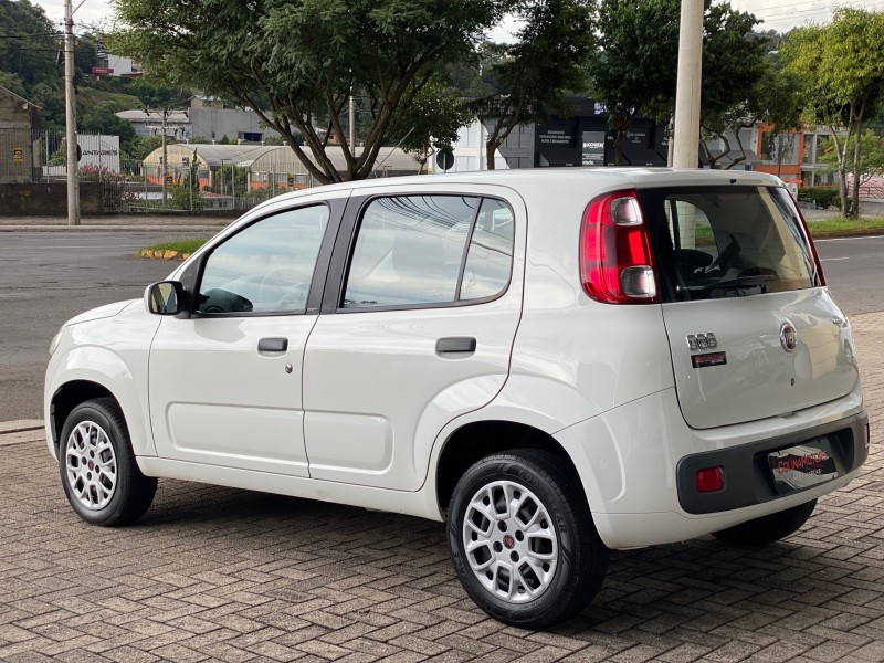 UNO 1.0 EVO VIVACE 8V FLEX 4P MANUAL - 2014 - CAXIAS DO SUL