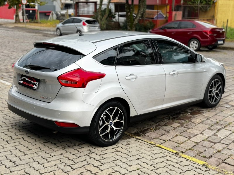 FOCUS 2.0 TITANIUM HATCH 16V FLEX 4P AUTOMÁTICO - 2016 - CAXIAS DO SUL