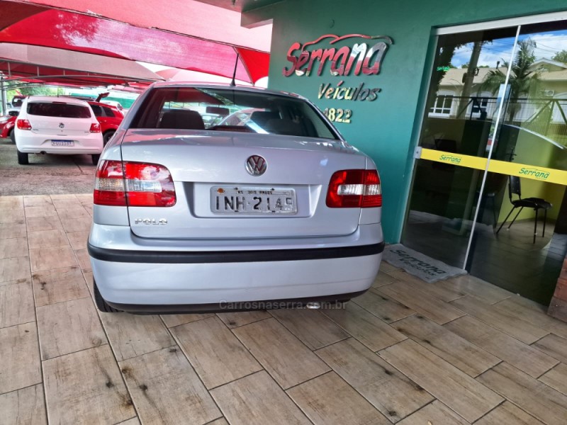 POLO 1.6 MI 8V FLEX 4P MANUAL - 2006 - DOIS IRMãOS