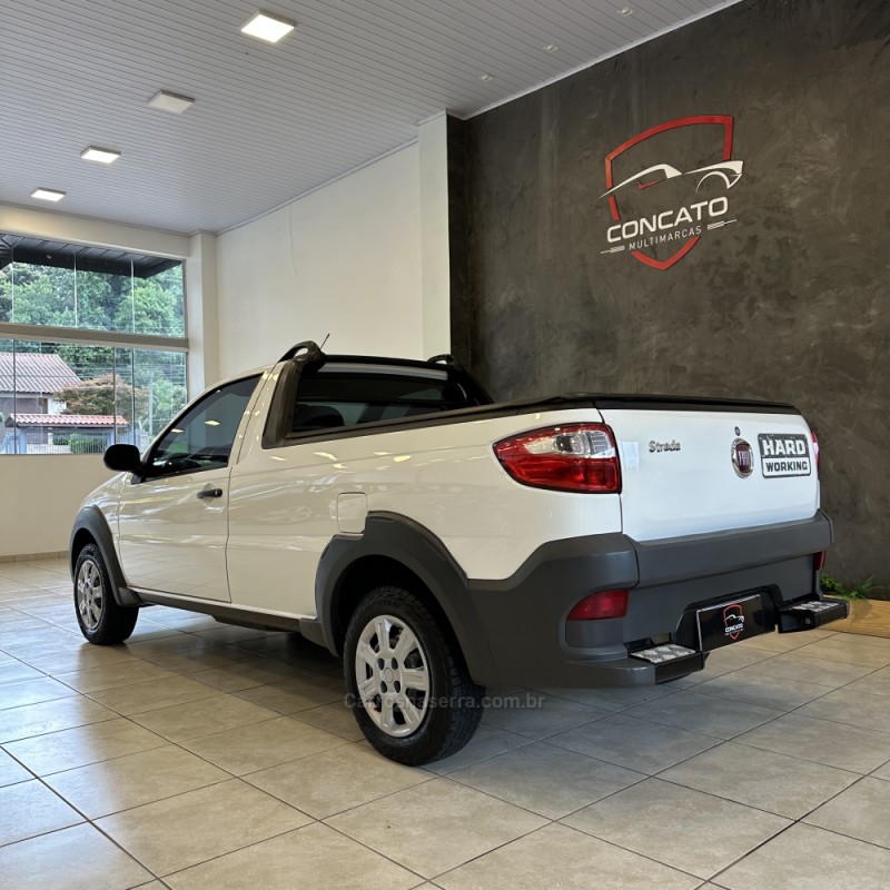 STRADA 1.4 MPI HARD WORKING CS 8V FLEX 2P MANUAL - 2018 - FARROUPILHA