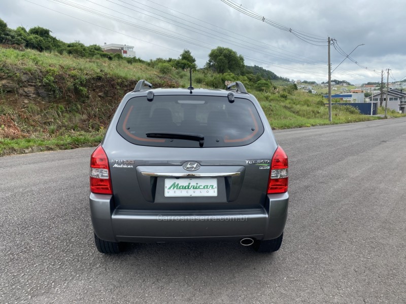 TUCSON 2.0 MPFI GLS 16V 143CV 2WD FLEX 4P AUTOMÁTICO - 2015 - FLORES DA CUNHA