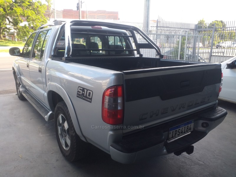 S10 2.4 MPFI EXECUTIVE 4X2 CD 8V FLEX 4P MANUAL - 2009 - CAXIAS DO SUL