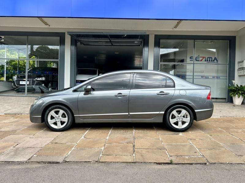 CIVIC 1.8 LXS 16V FLEX 4P MANUAL - 2009 - GUAPORé