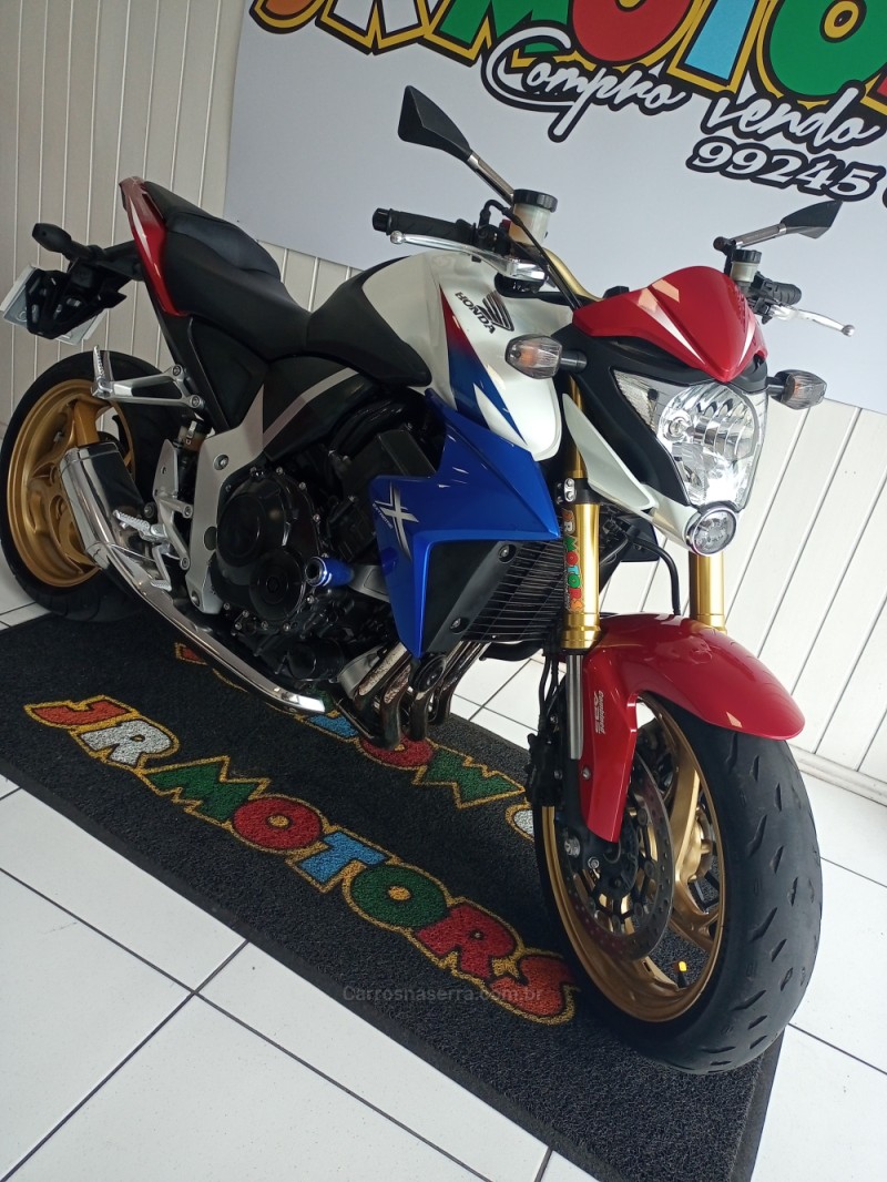 CB 1000R 