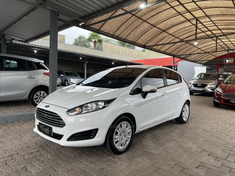 FIESTA 1.6 SE HATCH 16V FLEX 4P MANUAL