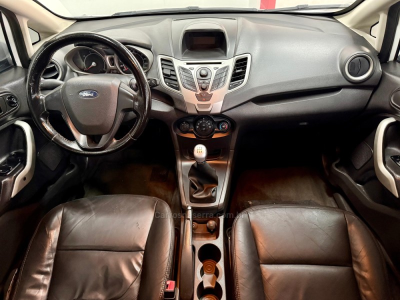 FIESTA 1.6 SE SEDAN 16V FLEX 4P MANUAL - 2012 - CAXIAS DO SUL