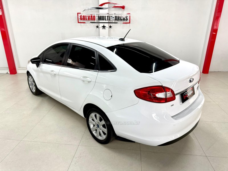 FIESTA 1.6 SE SEDAN 16V FLEX 4P MANUAL - 2012 - CAXIAS DO SUL