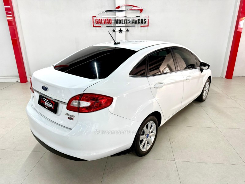 FIESTA 1.6 SE SEDAN 16V FLEX 4P MANUAL - 2012 - CAXIAS DO SUL