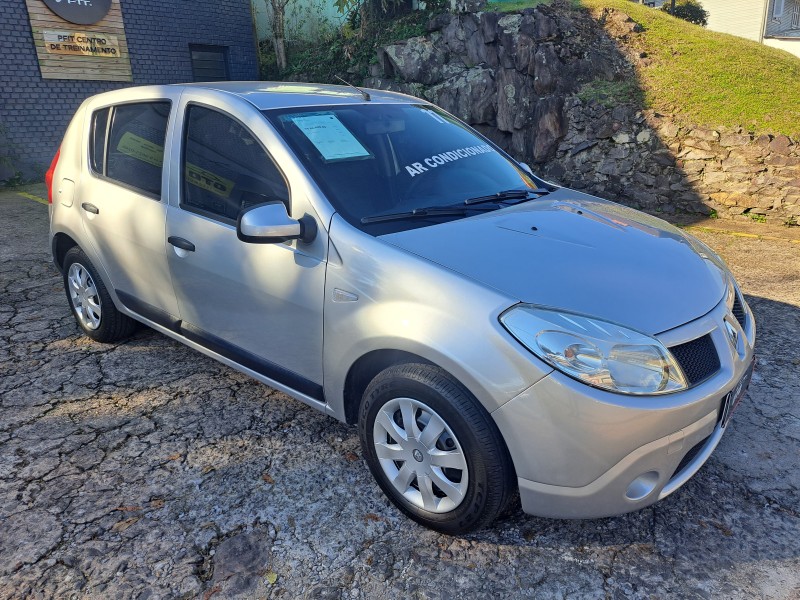 SANDERO 1.6 EXPRESSION 8V FLEX 4P MANUAL - 2011 - FARROUPILHA