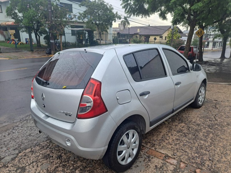 SANDERO 1.6 EXPRESSION 8V FLEX 4P MANUAL - 2011 - FARROUPILHA