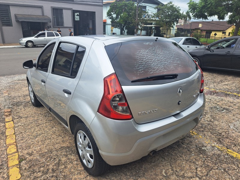 SANDERO 1.6 EXPRESSION 8V FLEX 4P MANUAL - 2011 - FARROUPILHA