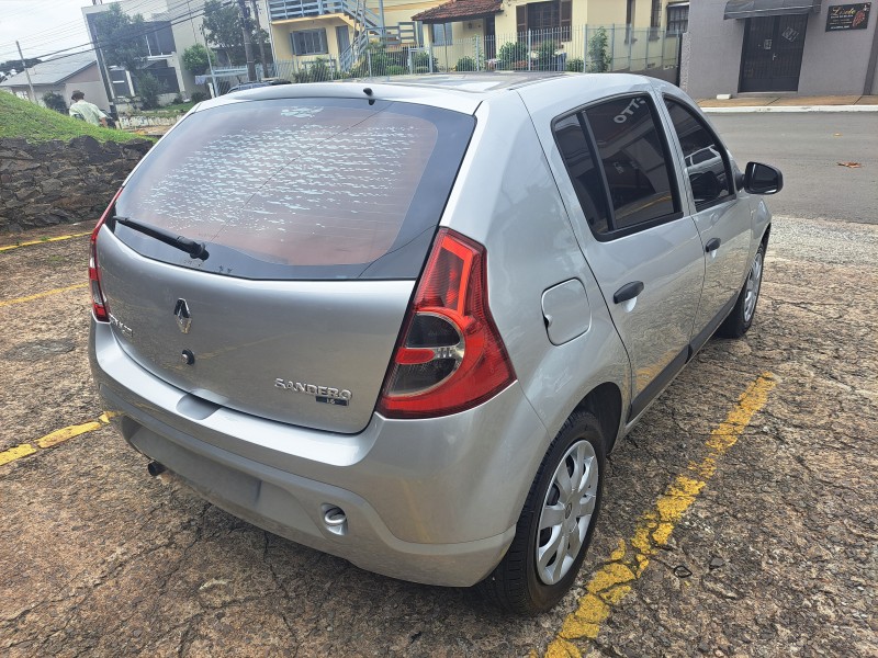 SANDERO 1.6 EXPRESSION 8V FLEX 4P MANUAL - 2011 - FARROUPILHA