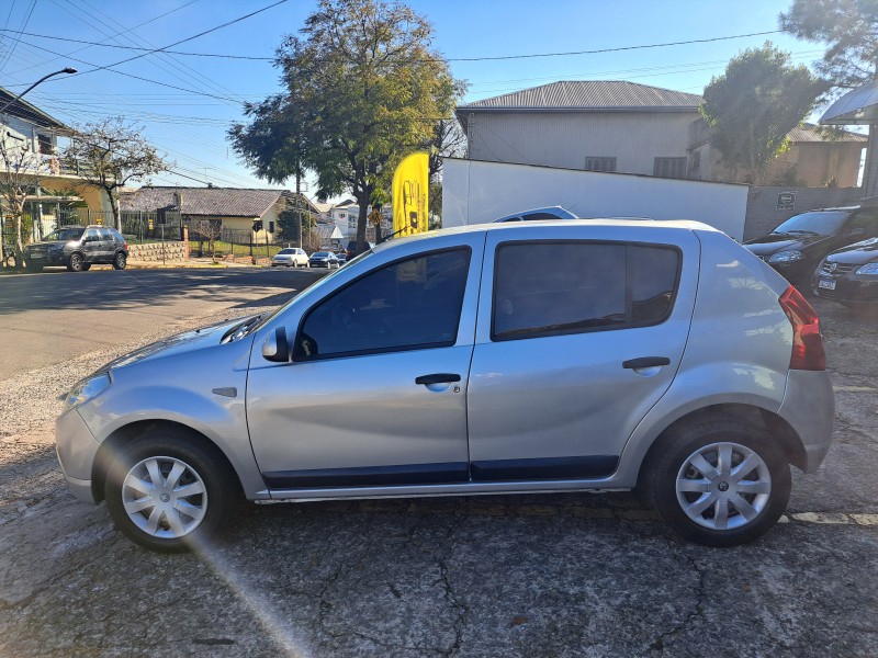 SANDERO 1.6 EXPRESSION 8V FLEX 4P MANUAL - 2011 - FARROUPILHA